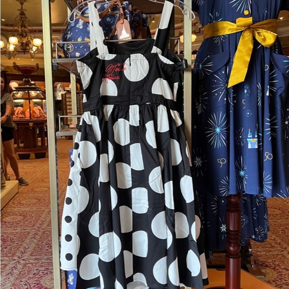 DISNEY PARK THE DRESS SHOP BLACK & WHITE POLKA DOT MINNIE MOUSE DRESS NEW WDW - Picture 13 of 15